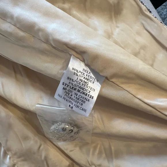 MABLE Silver Sequin With Pearls Women's Statement Piece Blazer NWT - Picture 9 of 13